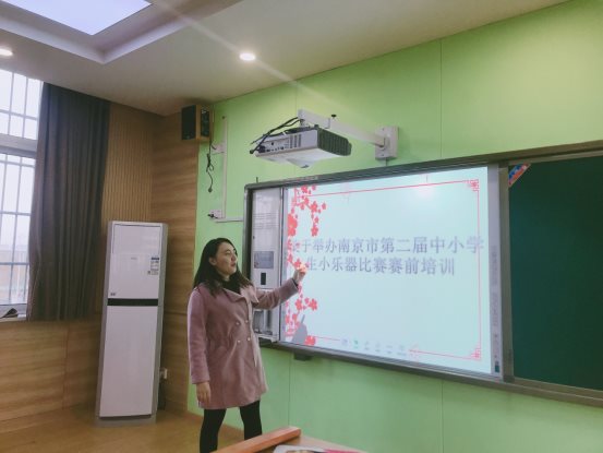 C:\Users\Administrator\Desktop\新建文件夹 (2)\IMG_5693(20191121-081658).JPG