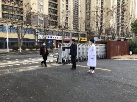 大门晨检1