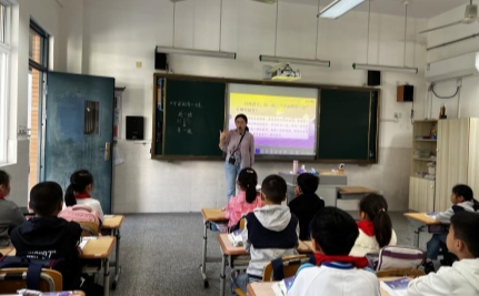 e:/新建文件夹/上课.JPG上课