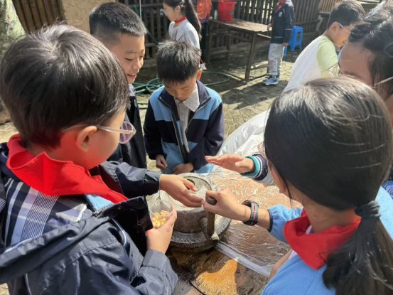 f7a83bd4110ec434fb915191846d2ce3