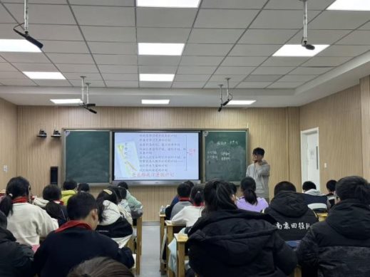 a4b839d47a4894160039d5b7ec533603